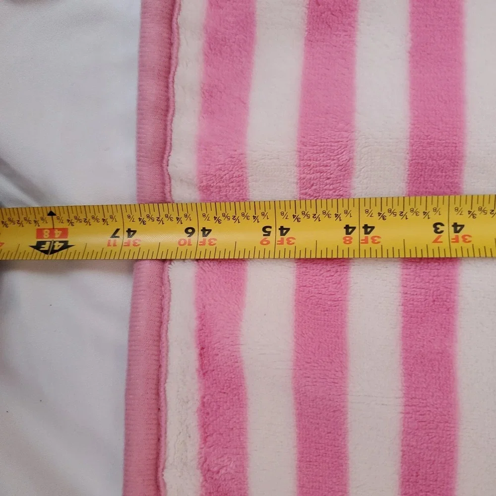 Hello kitty sanrio Brown‎ fleece pink Striped print blanket I Love You Vintage